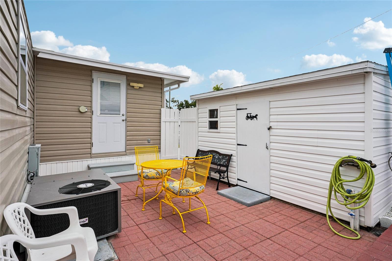 SUNCOAST MANOR M/H PARK UNREC - Residential