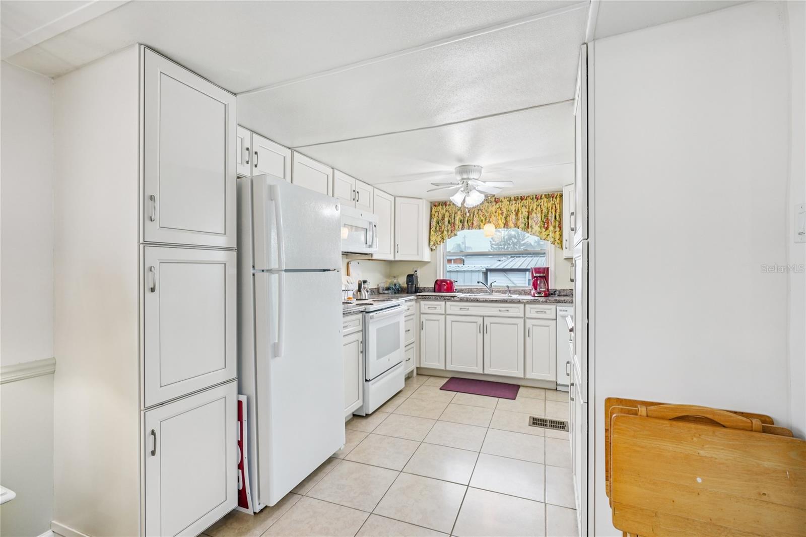 SUNCOAST MANOR M/H PARK UNREC - Residential