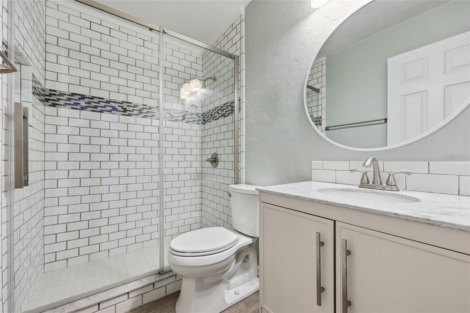 VINTAGE VIEW - Residential