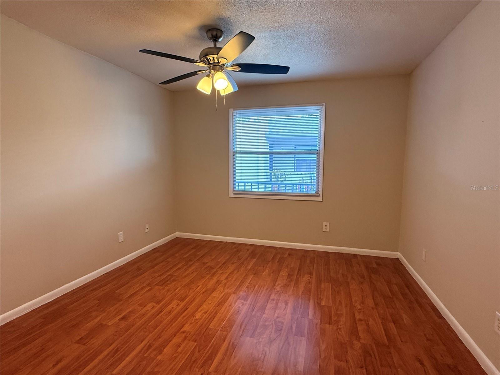 CURRY FORD STUDIOS - Residential Lease