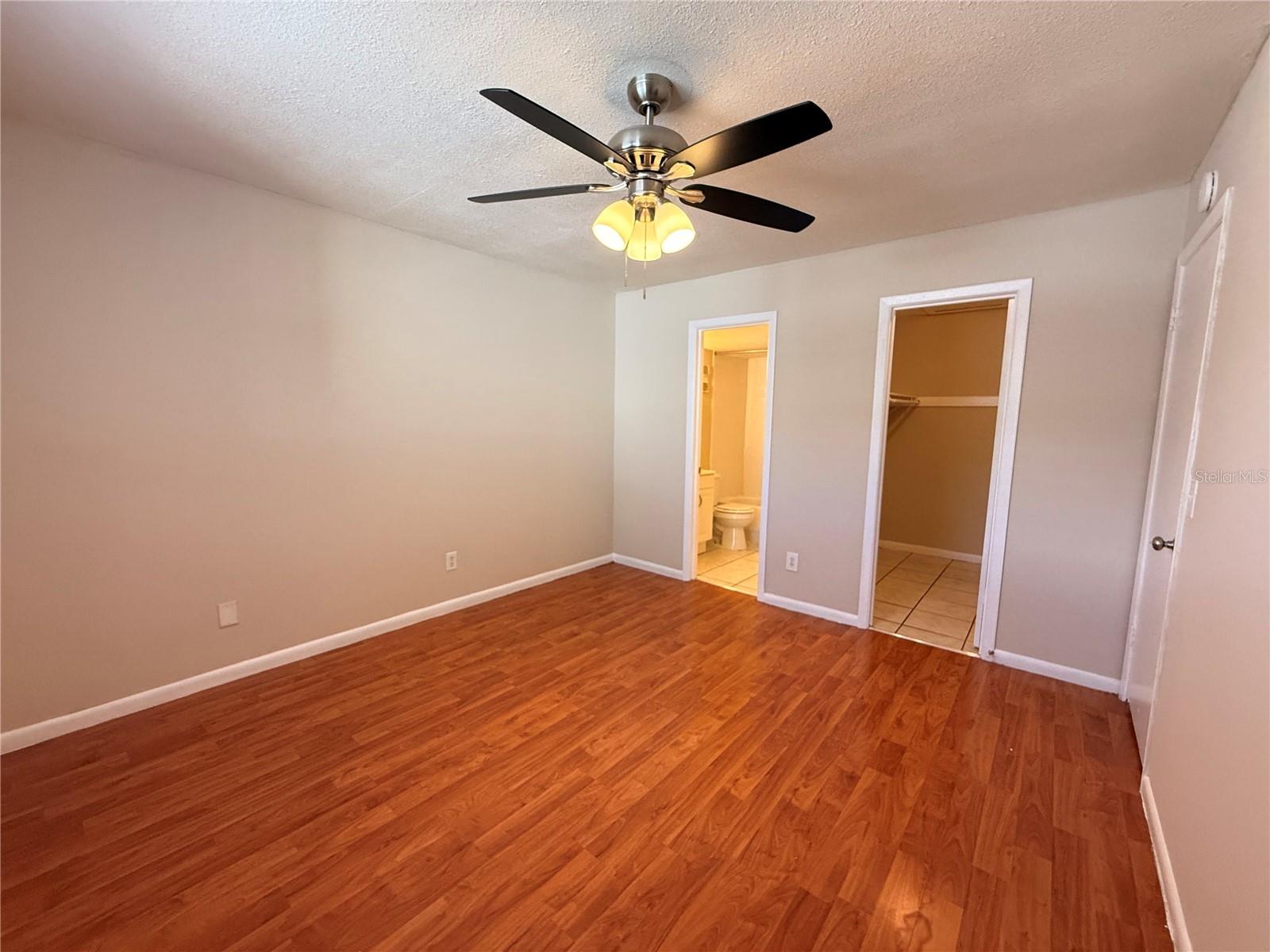 CURRY FORD STUDIOS - Residential Lease