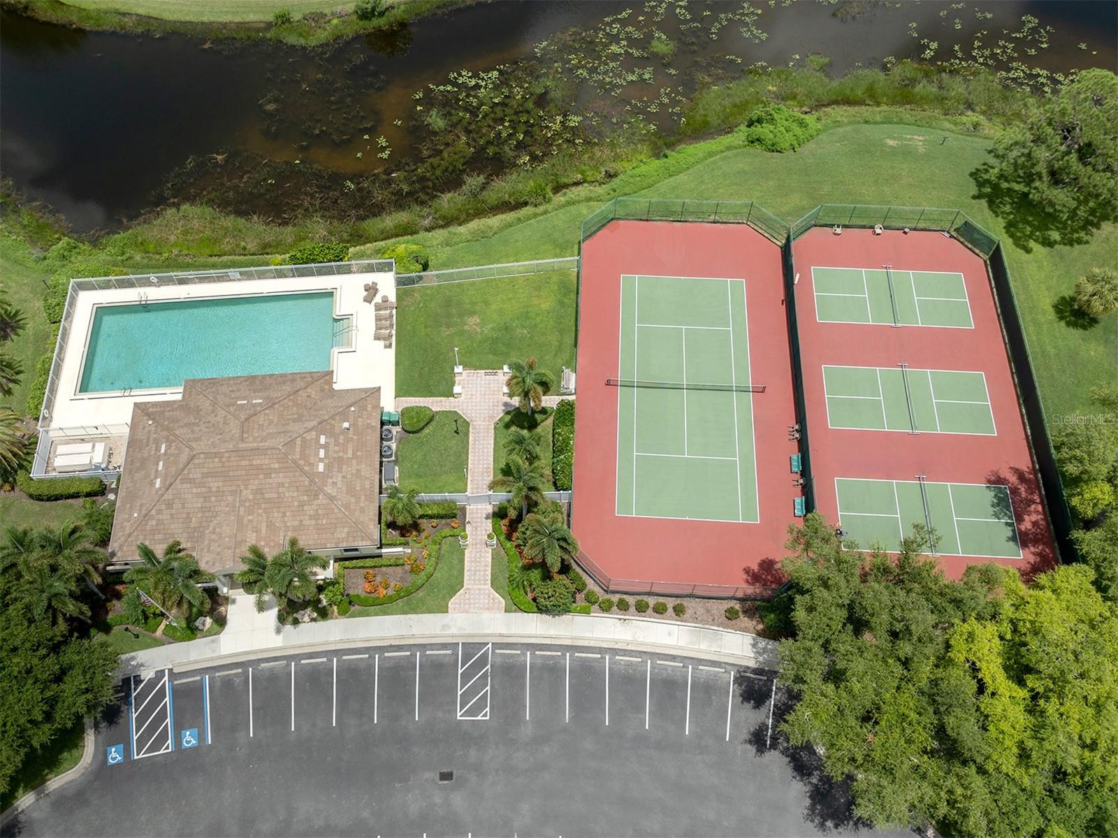 THE LAKES OF JACARANDA - Residential
