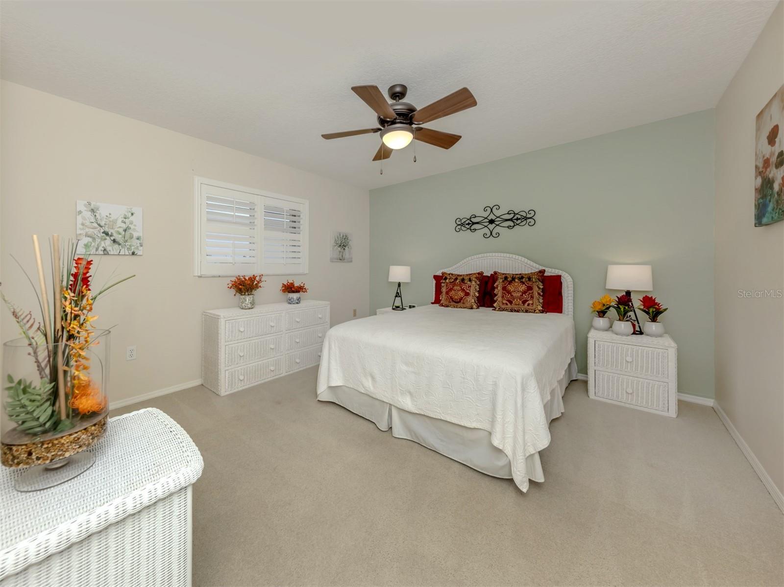 THE LAKES OF JACARANDA - Residential