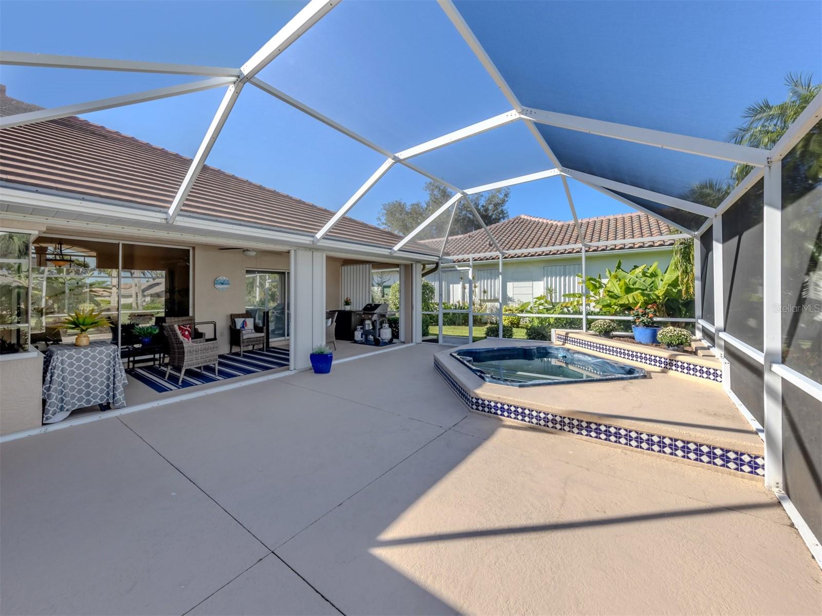 THE LAKES OF JACARANDA - Residential