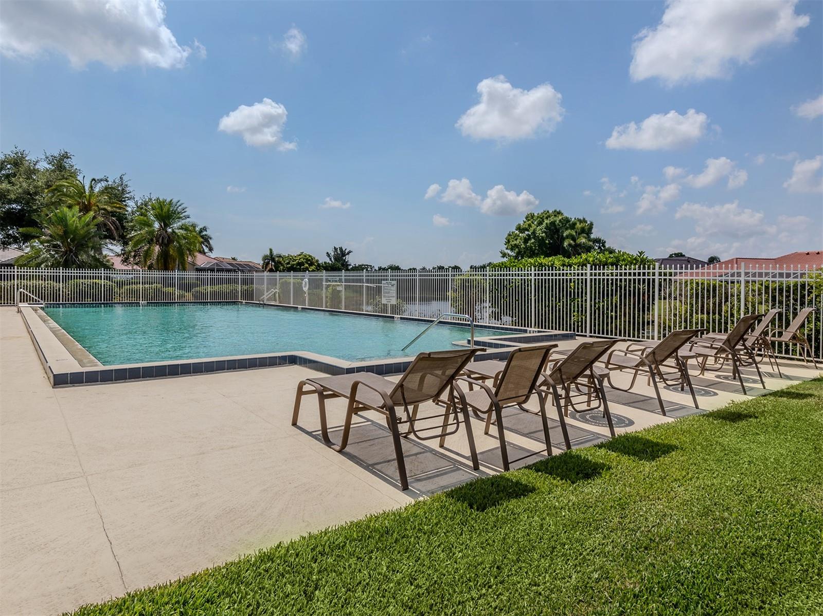 THE LAKES OF JACARANDA - Residential