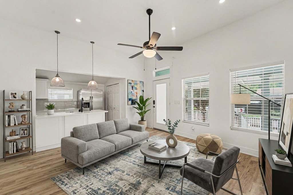 Photo of 800 E Genesee Street, Tampa, FL 33603 (MLS # TB8533430)