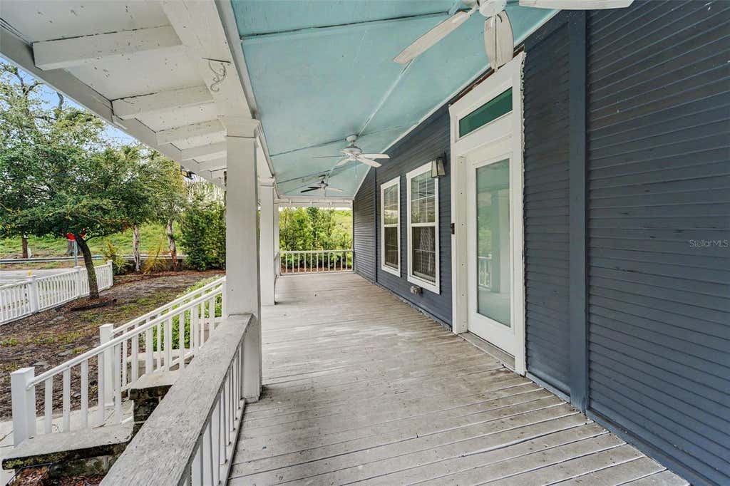 Photo of 800 E Genesee Street, Tampa, FL 33603 (MLS # TB8533430)