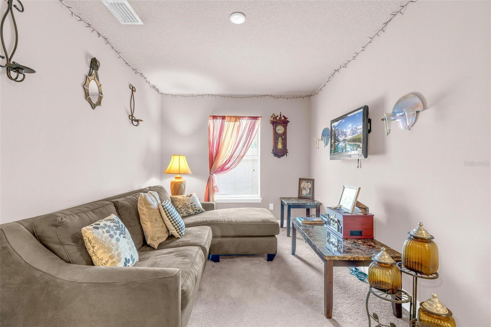 WATERS EDGE PH 11 - Residential