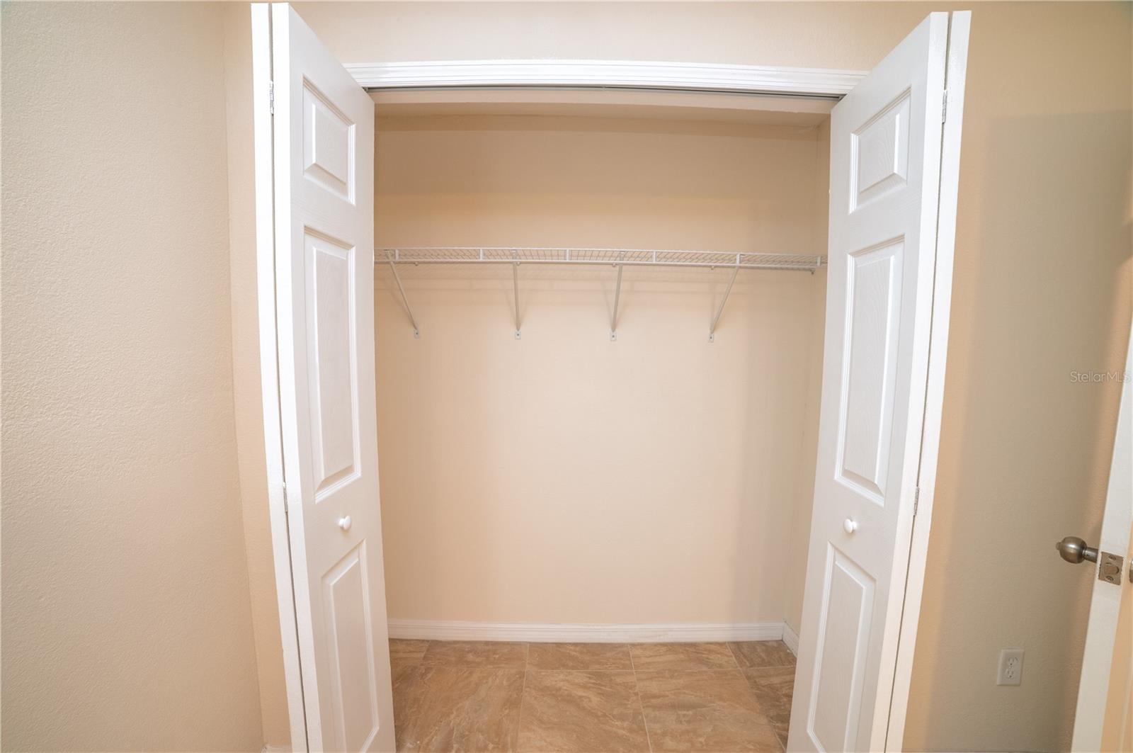 59TH STREET APARMENTS - Residential Lease