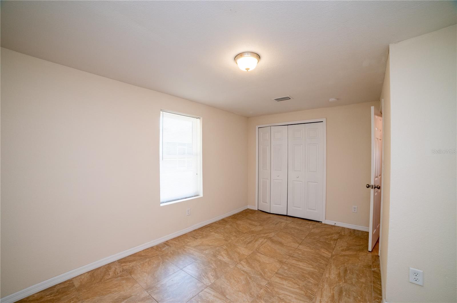 59TH STREET APARMENTS - Residential Lease