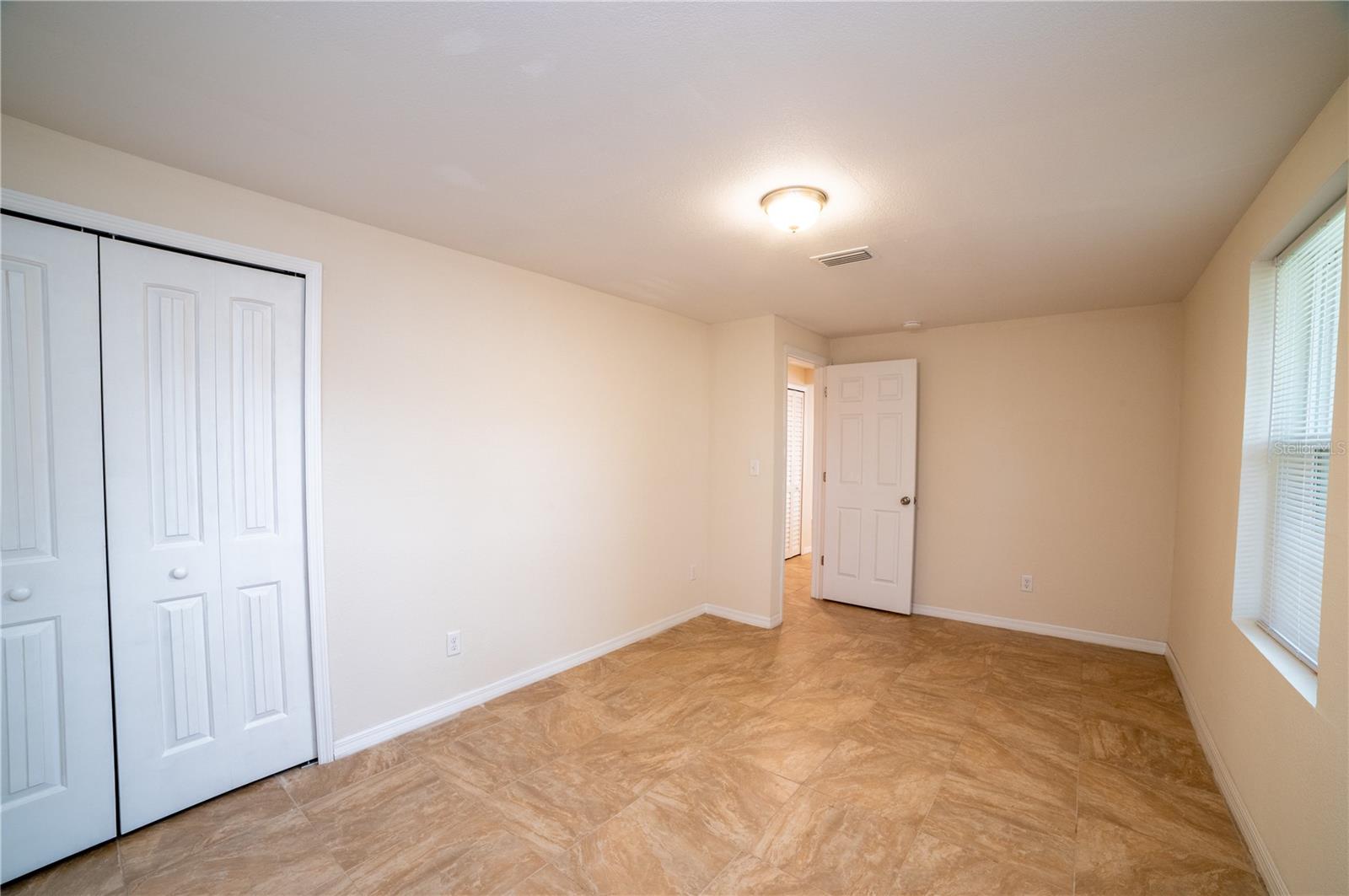 59TH STREET APARMENTS - Residential Lease