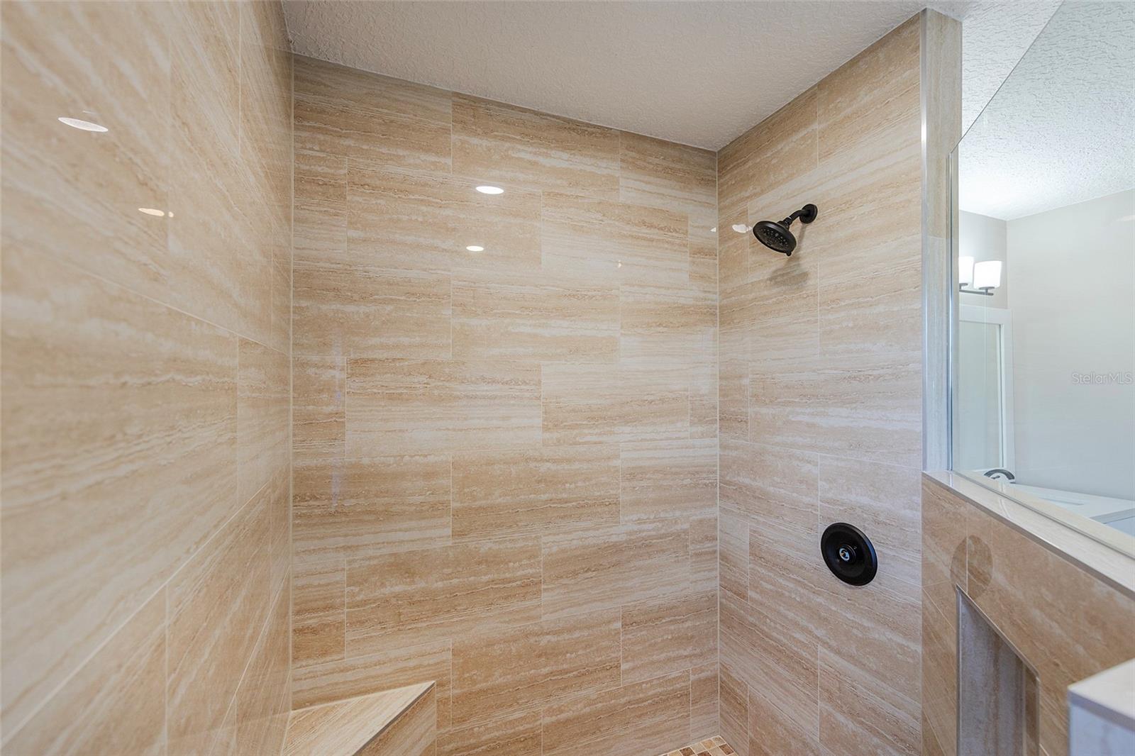 LOT 18 BLOCK 16 PALM COAST MAP OF SEMINOLE PARK S - Residential