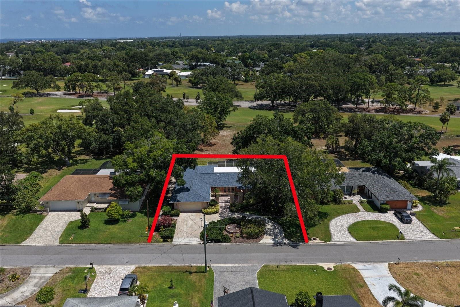 1218 ST ANDREWS DRIVE