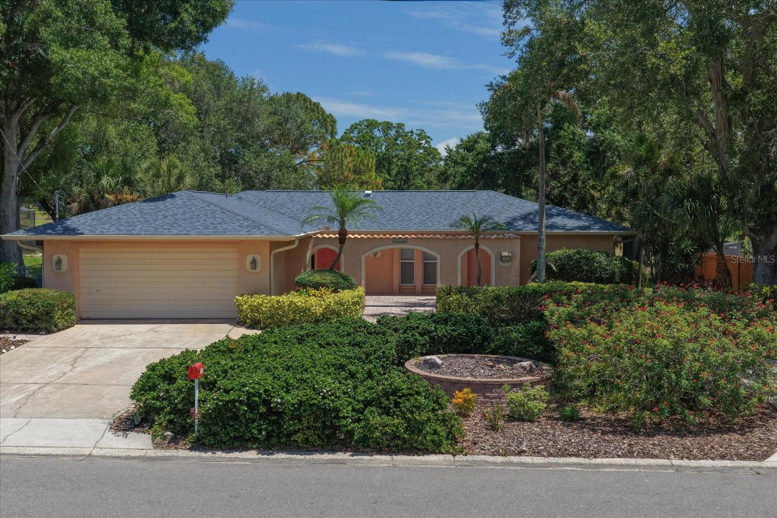 1218 ST ANDREWS DRIVE