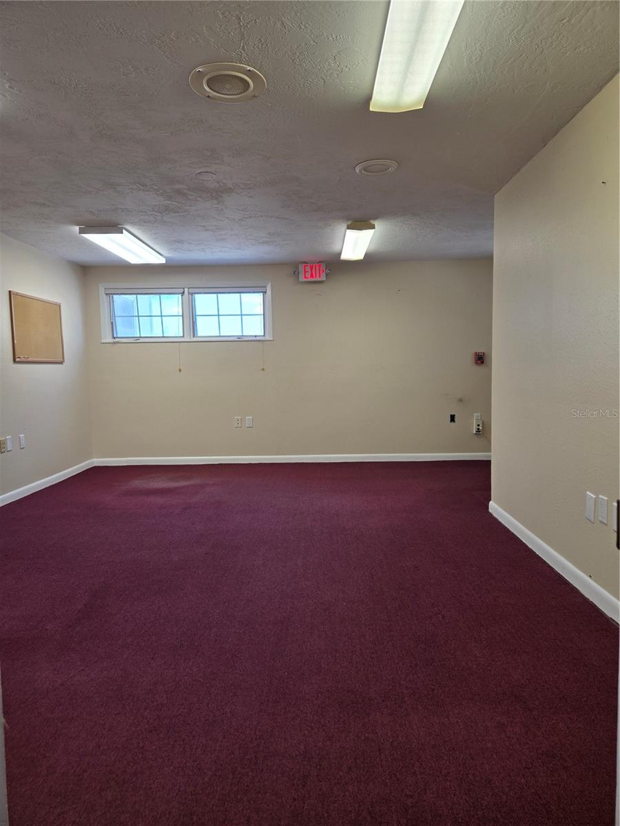 ACREAGE - Commercial Sale