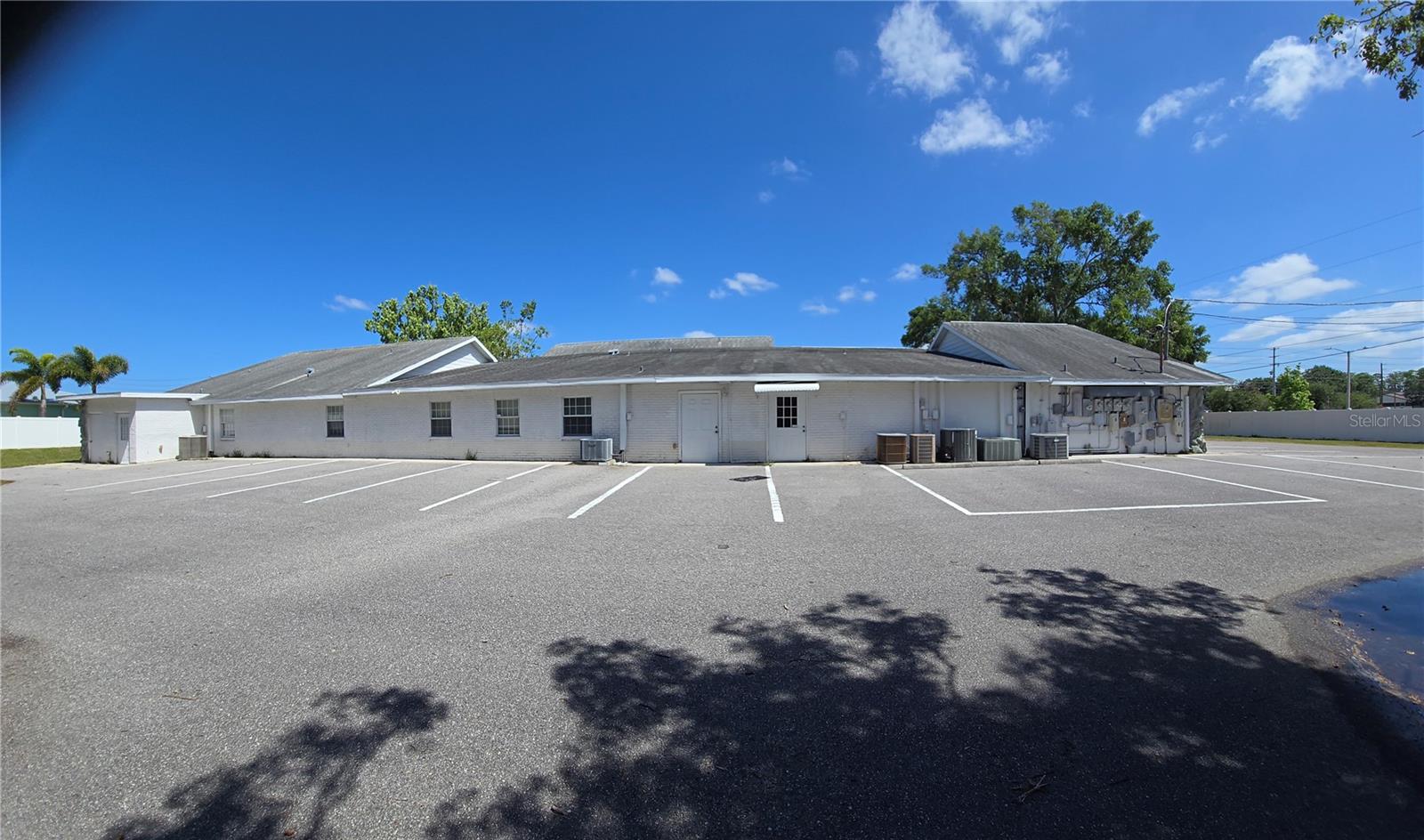 ACREAGE - Commercial Sale