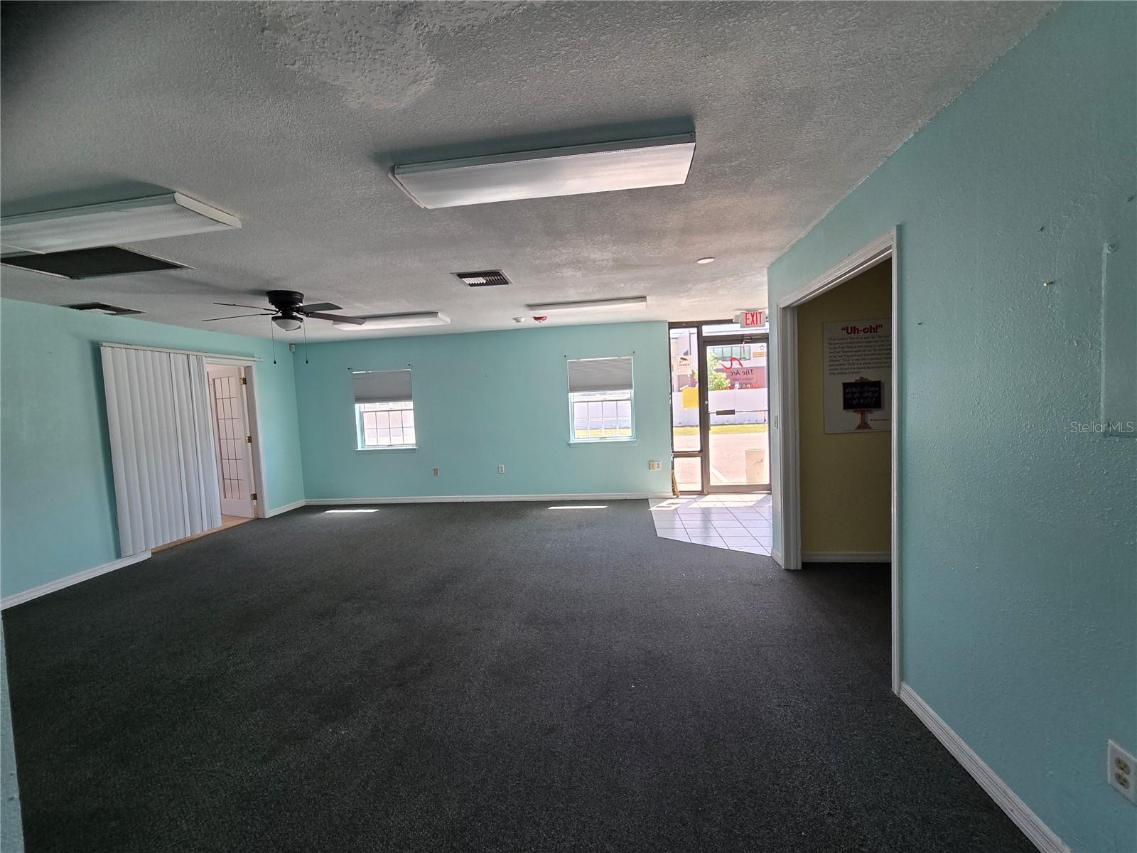 ACREAGE - Commercial Sale