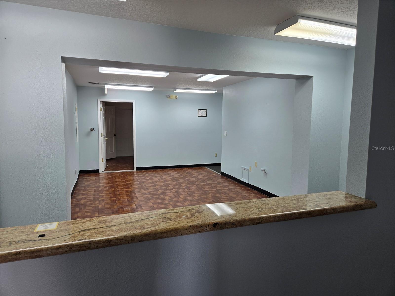 ACREAGE - Commercial Sale
