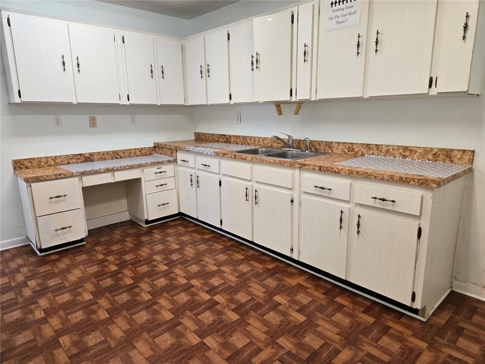 ACREAGE - Commercial Sale