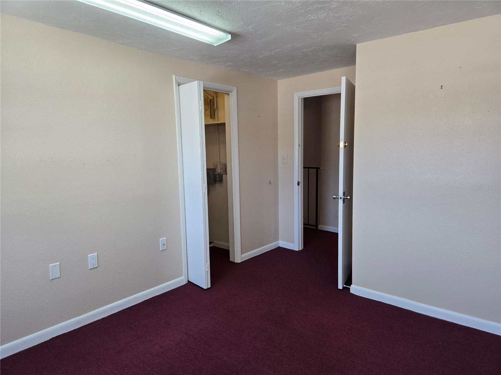 ACREAGE - Commercial Sale