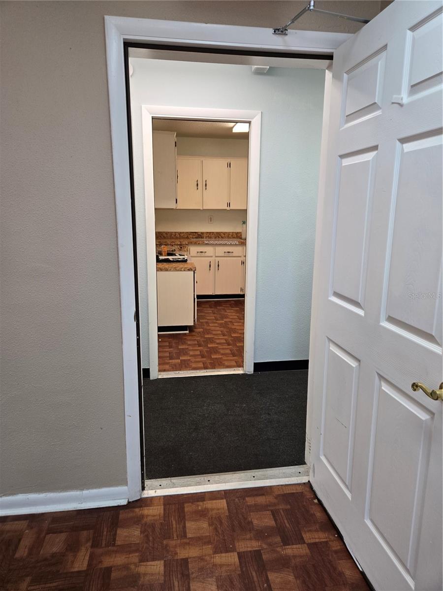 ACREAGE - Commercial Sale