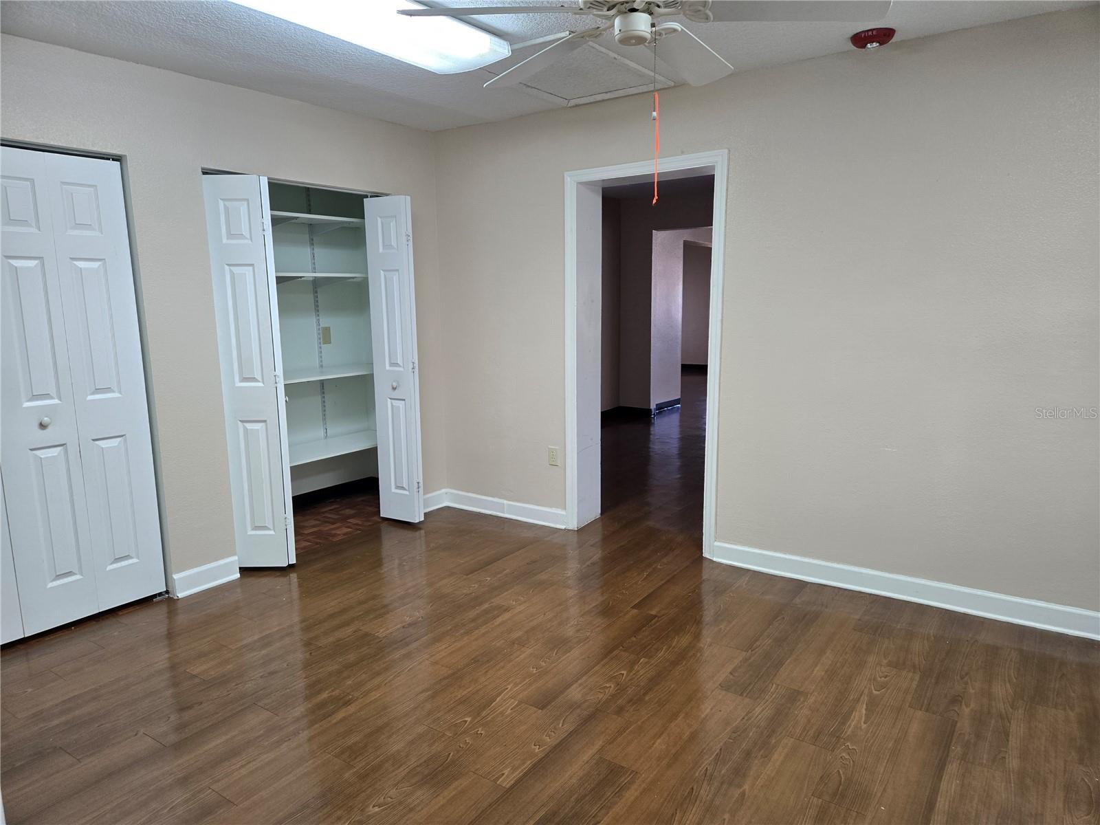 ACREAGE - Commercial Sale