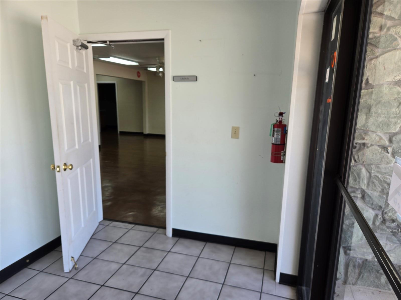 ACREAGE - Commercial Sale