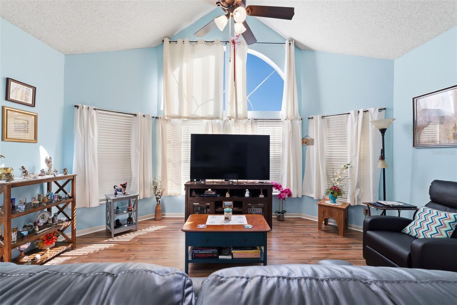 CARROLLWOOD GABLES A CONDO - Residential