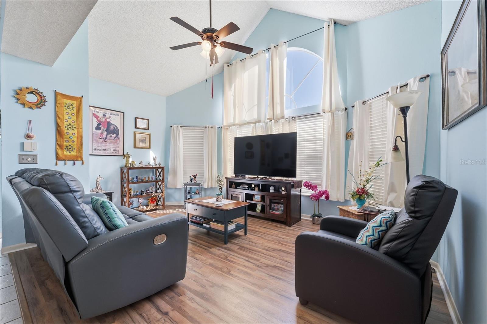 CARROLLWOOD GABLES A CONDO - Residential