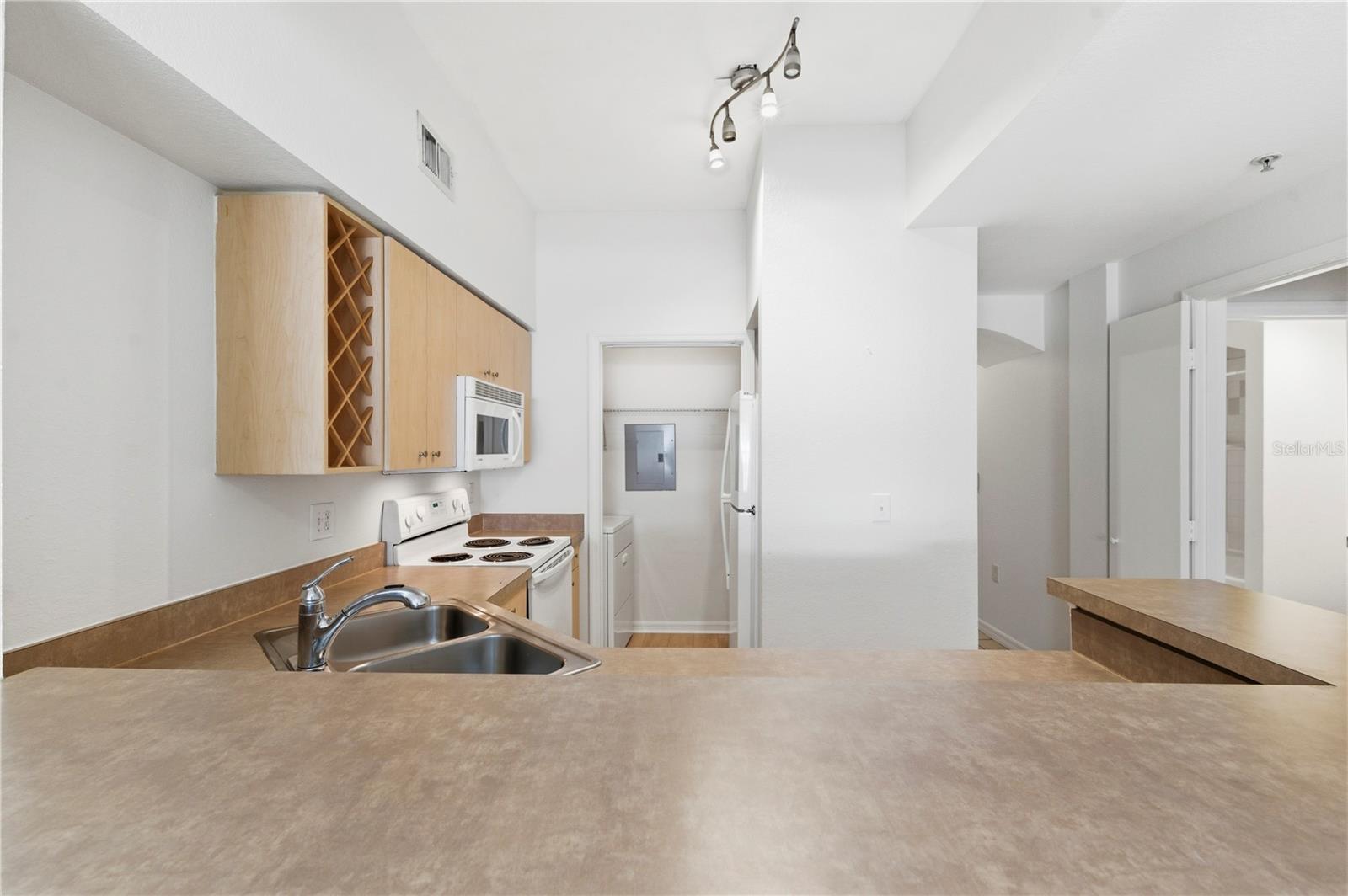 MADISON AT ST PETE - Residential Lease