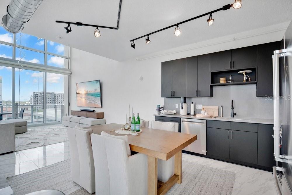 VUE/LK EOLA - Residential