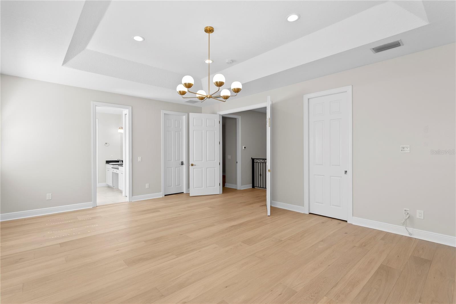 VIRGINIA TERRACE - Residential