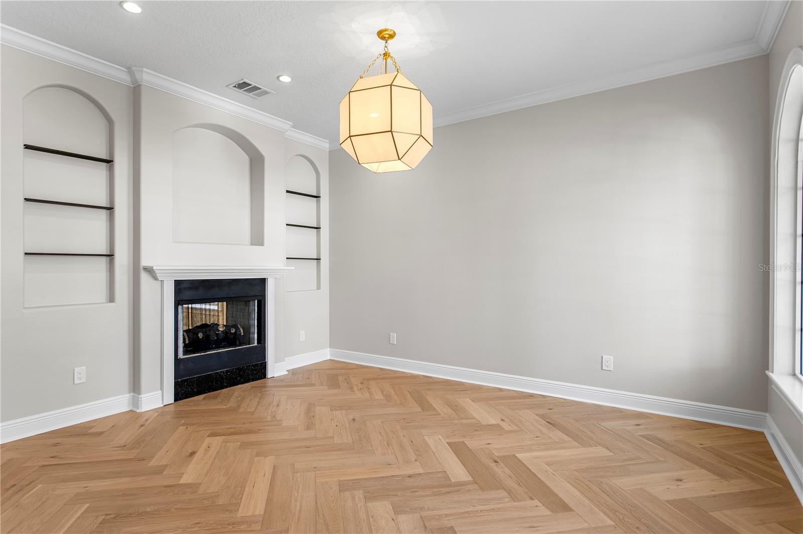 VIRGINIA TERRACE - Residential