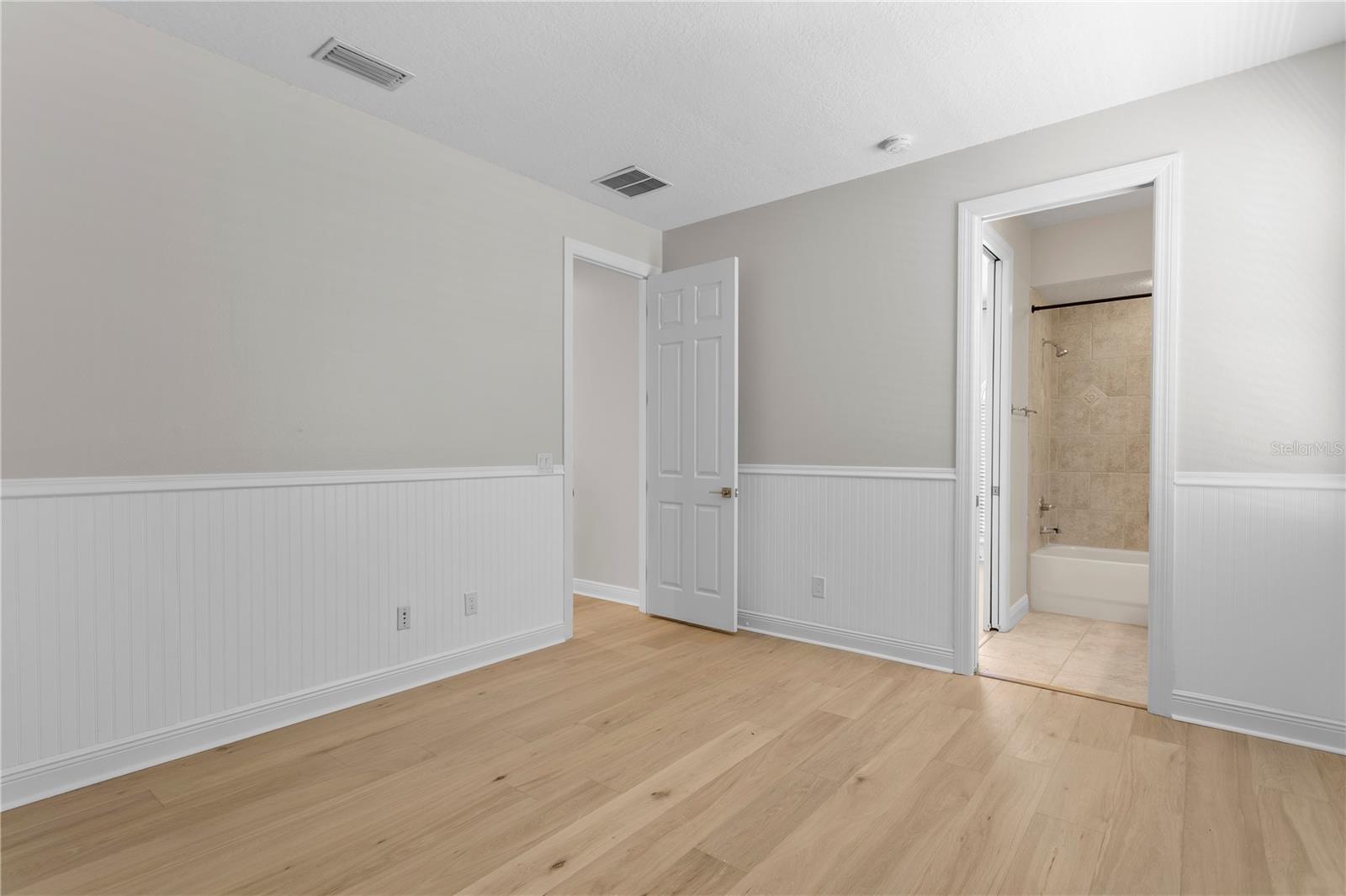 VIRGINIA TERRACE - Residential