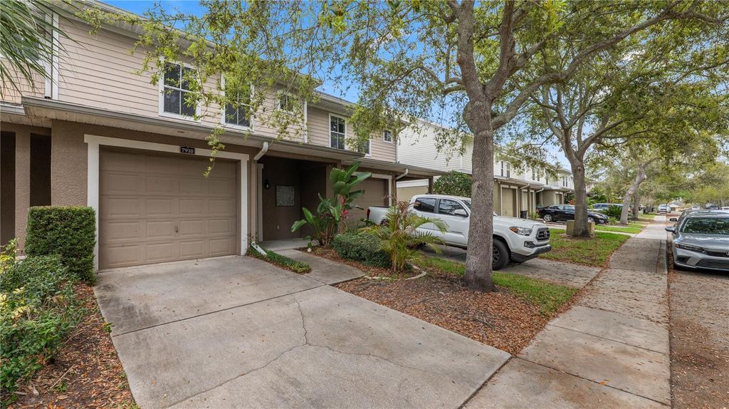 Photo of 7910 Bally Money Road, Tampa, FL 33610 (MLS # L4960322)