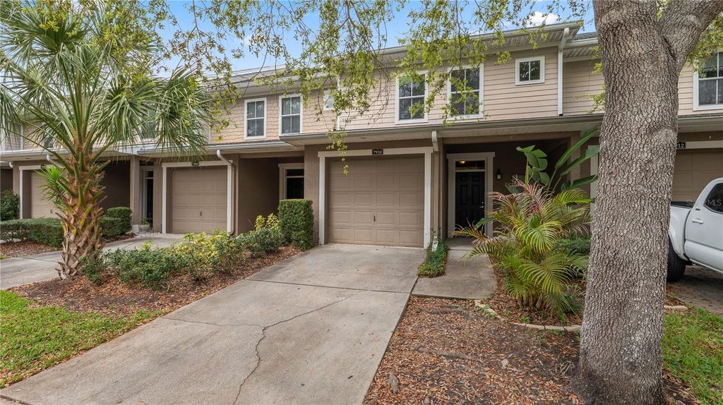 Photo of 7910 Bally Money Road, Tampa, FL 33610 (MLS # L4960322)