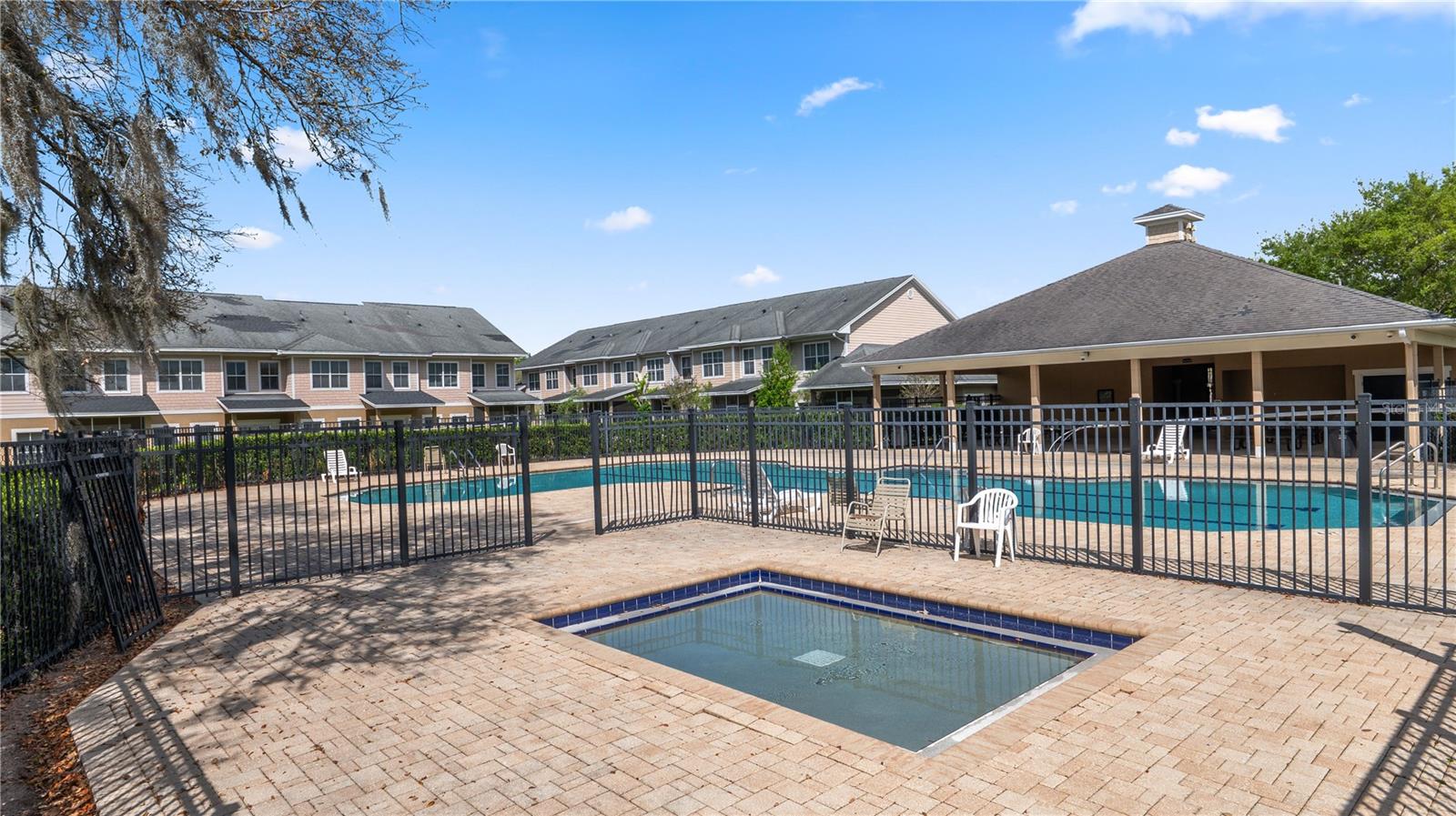 WEXFORD TWNHMS - Residential