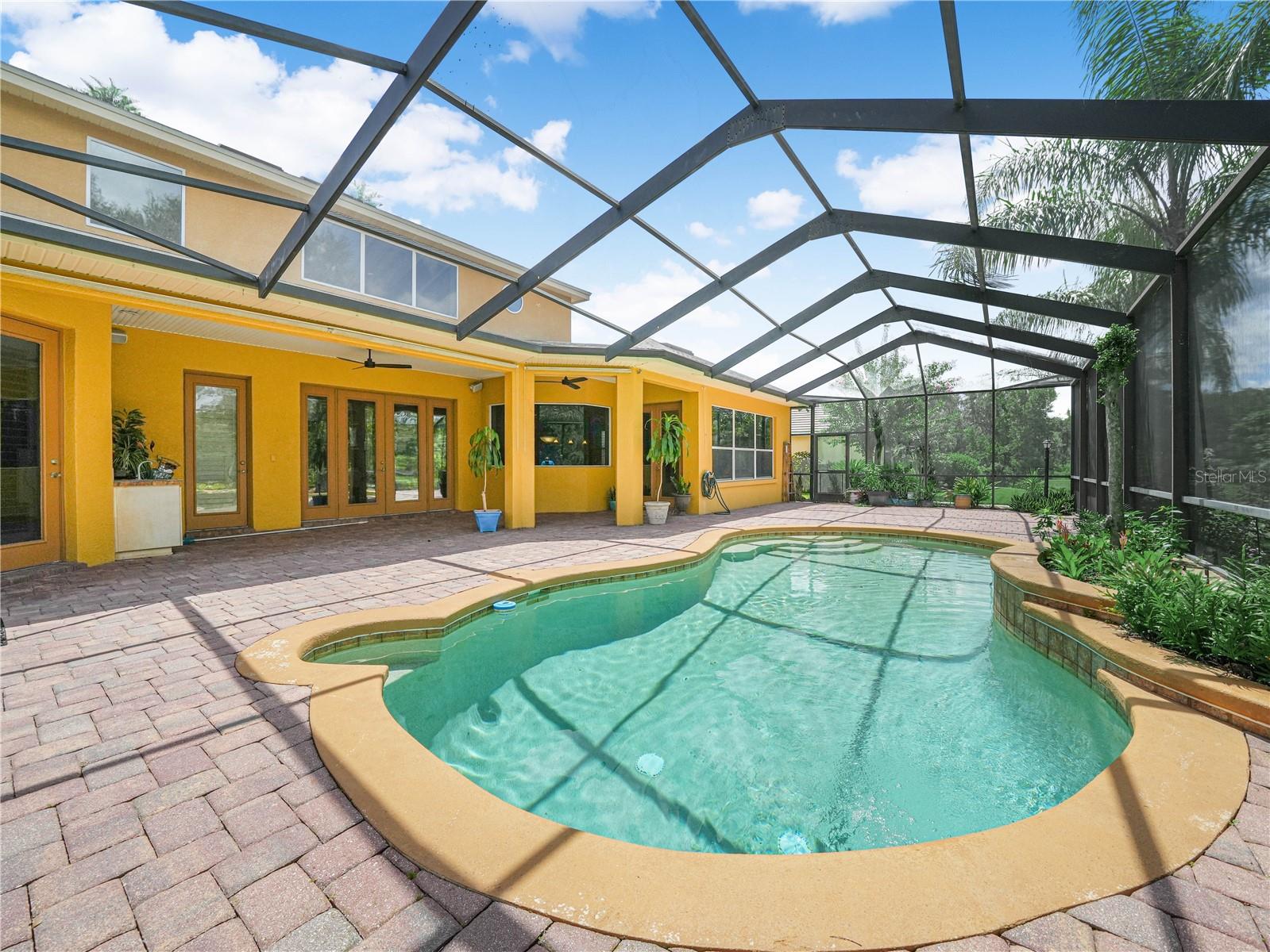 WHISPER WOODS AT EAGLEBROOKE - Residential