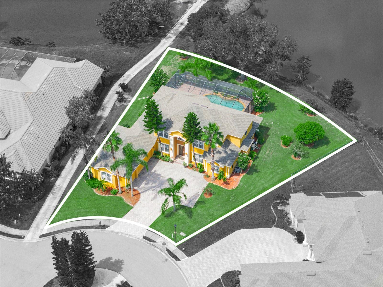 WHISPER WOODS AT EAGLEBROOKE - Residential