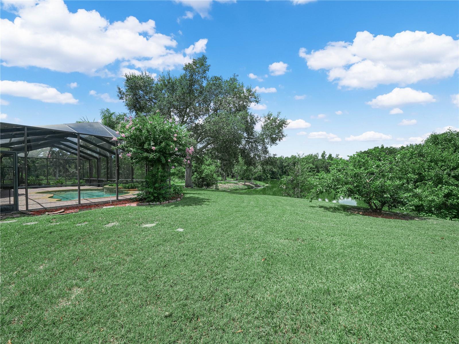 WHISPER WOODS AT EAGLEBROOKE - Residential