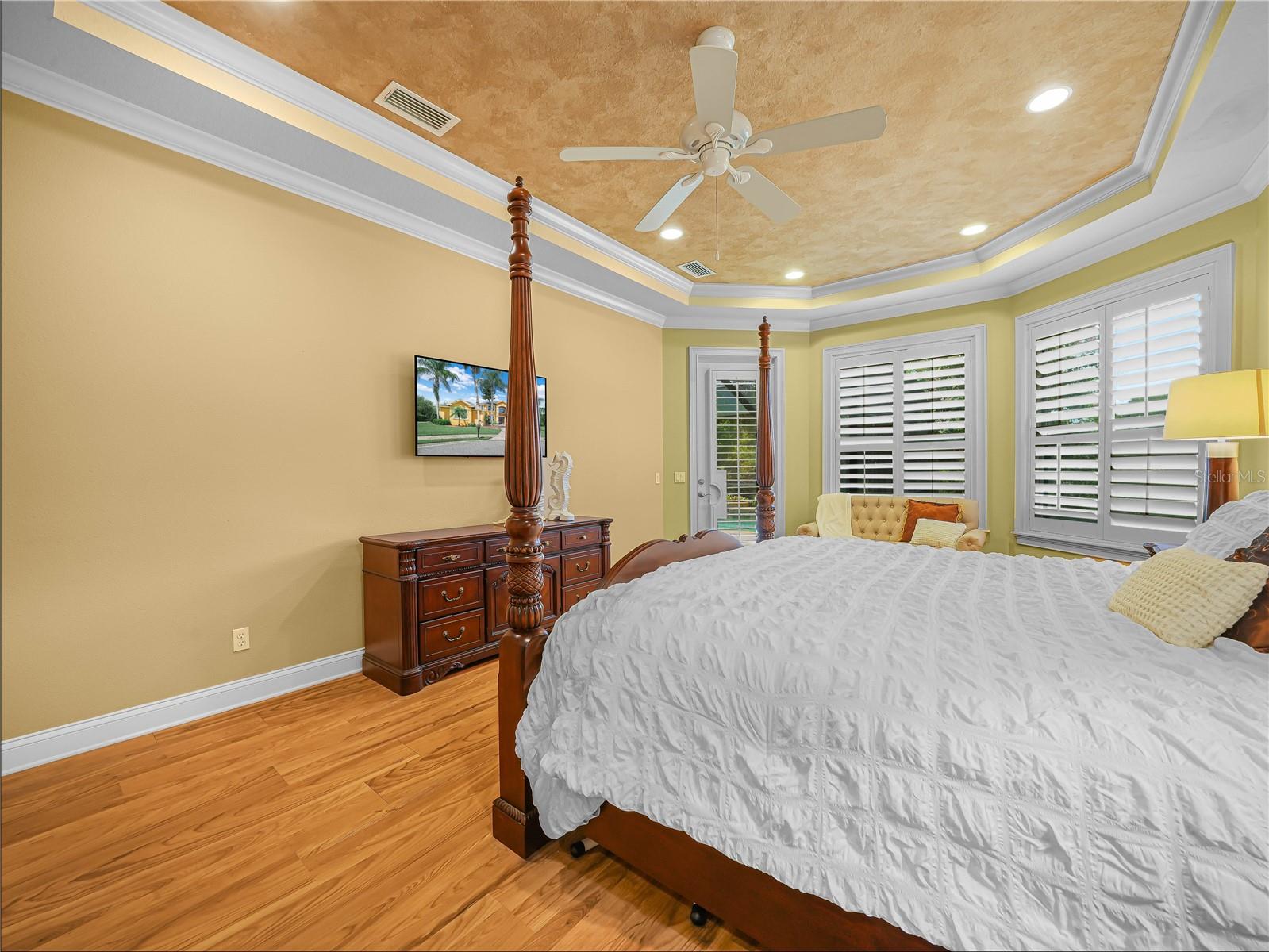 WHISPER WOODS AT EAGLEBROOKE - Residential