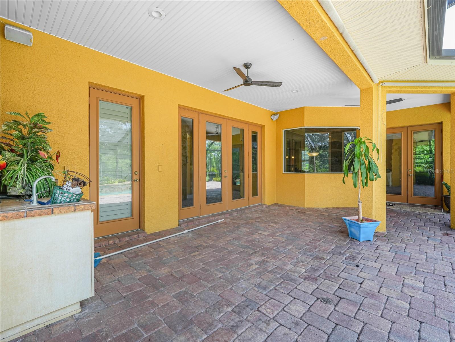 WHISPER WOODS AT EAGLEBROOKE - Residential