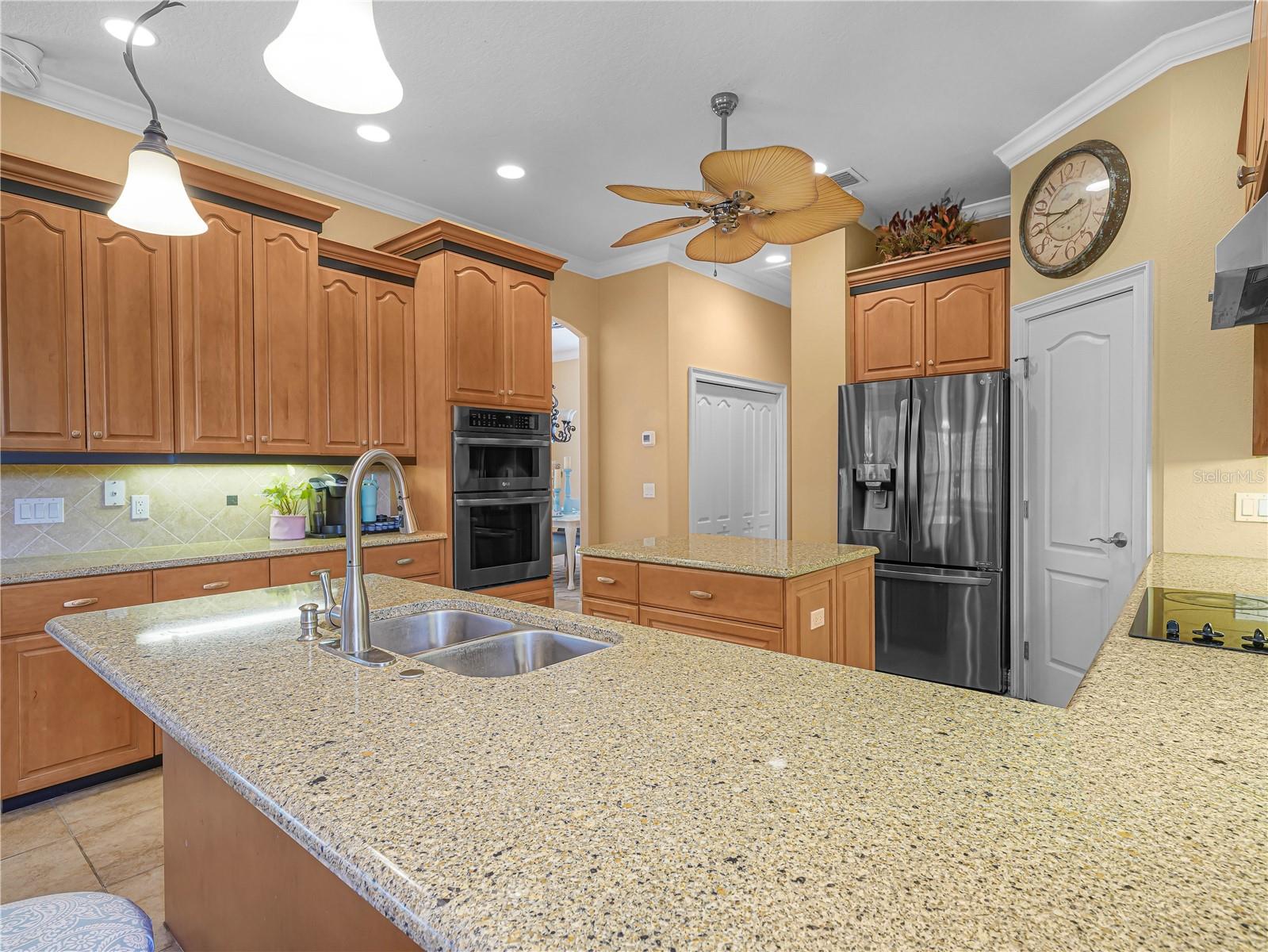 WHISPER WOODS AT EAGLEBROOKE - Residential