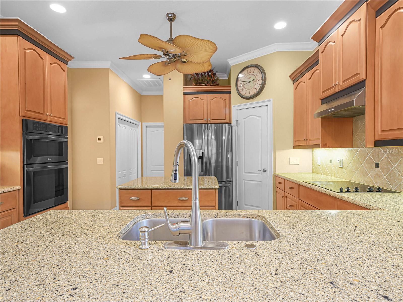 WHISPER WOODS AT EAGLEBROOKE - Residential