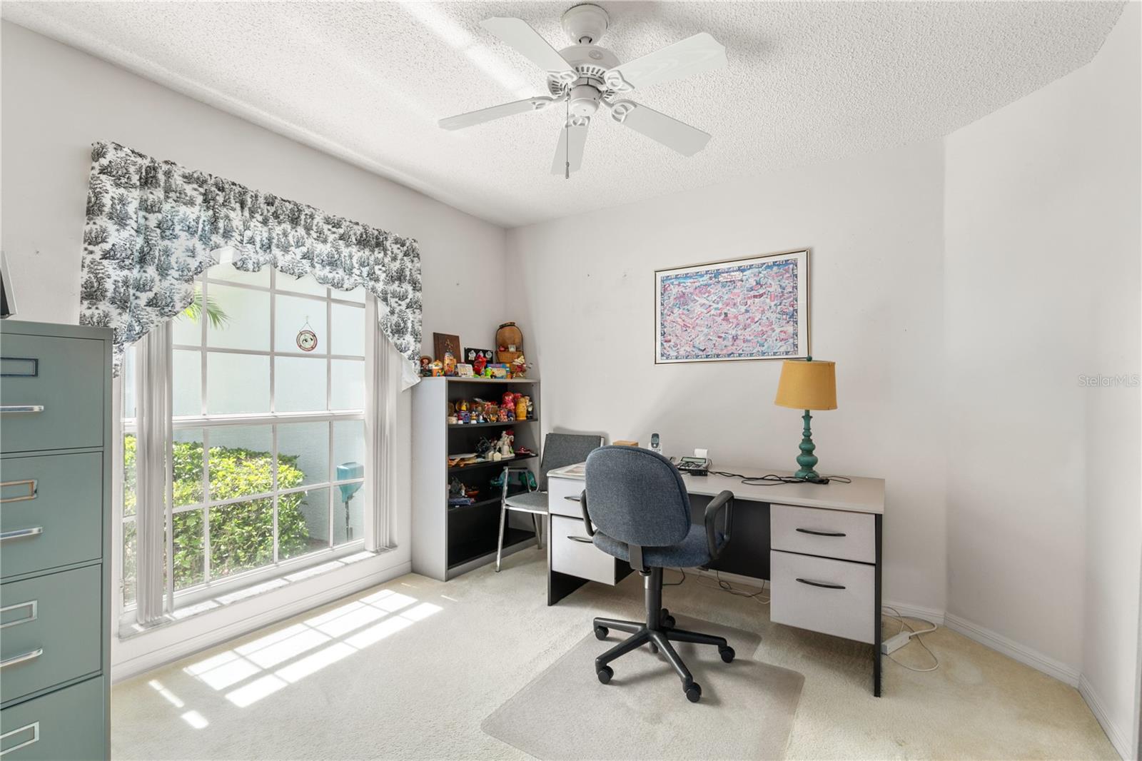 SUSSET/KINGS RDG - Residential