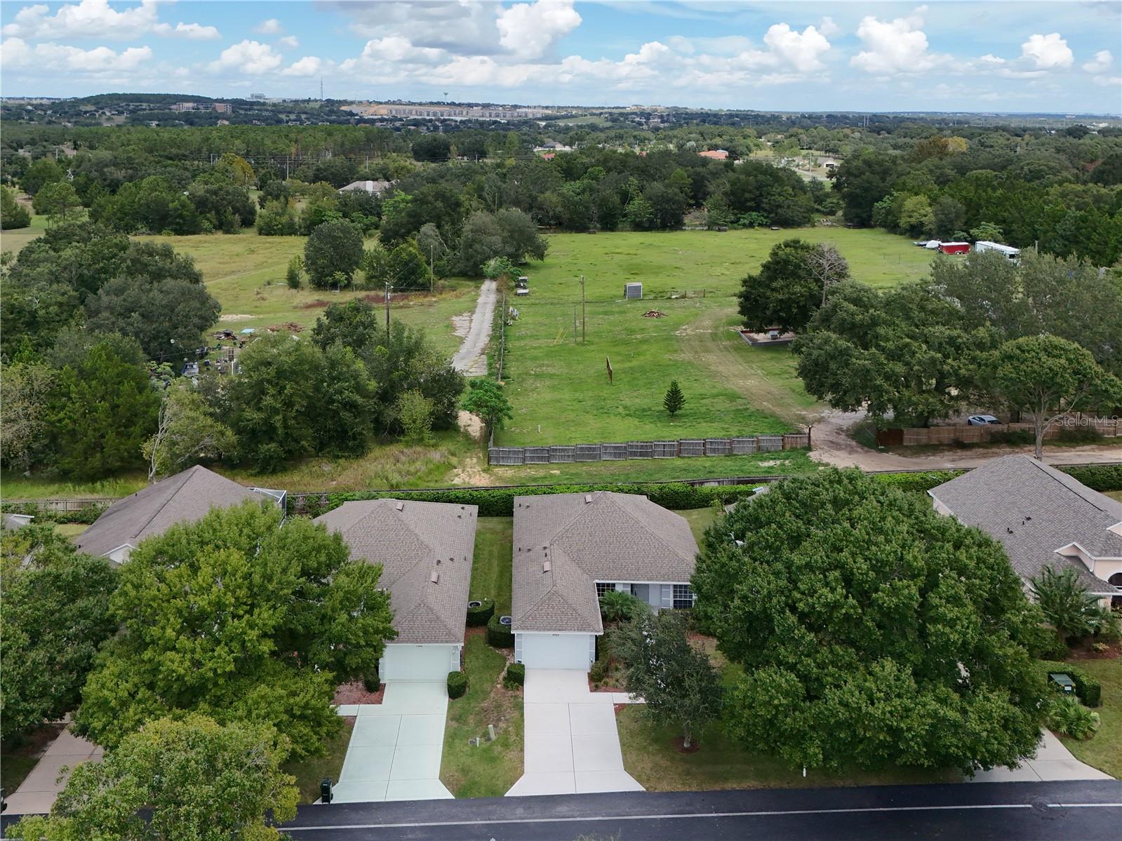 SUSSET/KINGS RDG - Residential