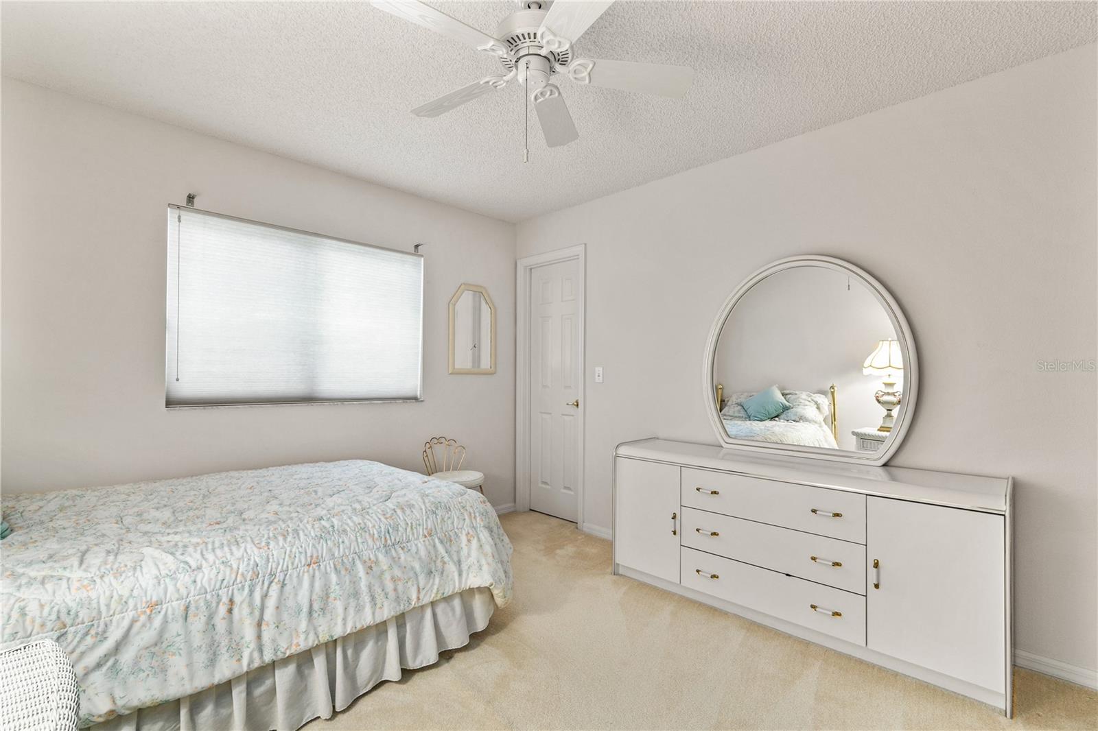 SUSSET/KINGS RDG - Residential