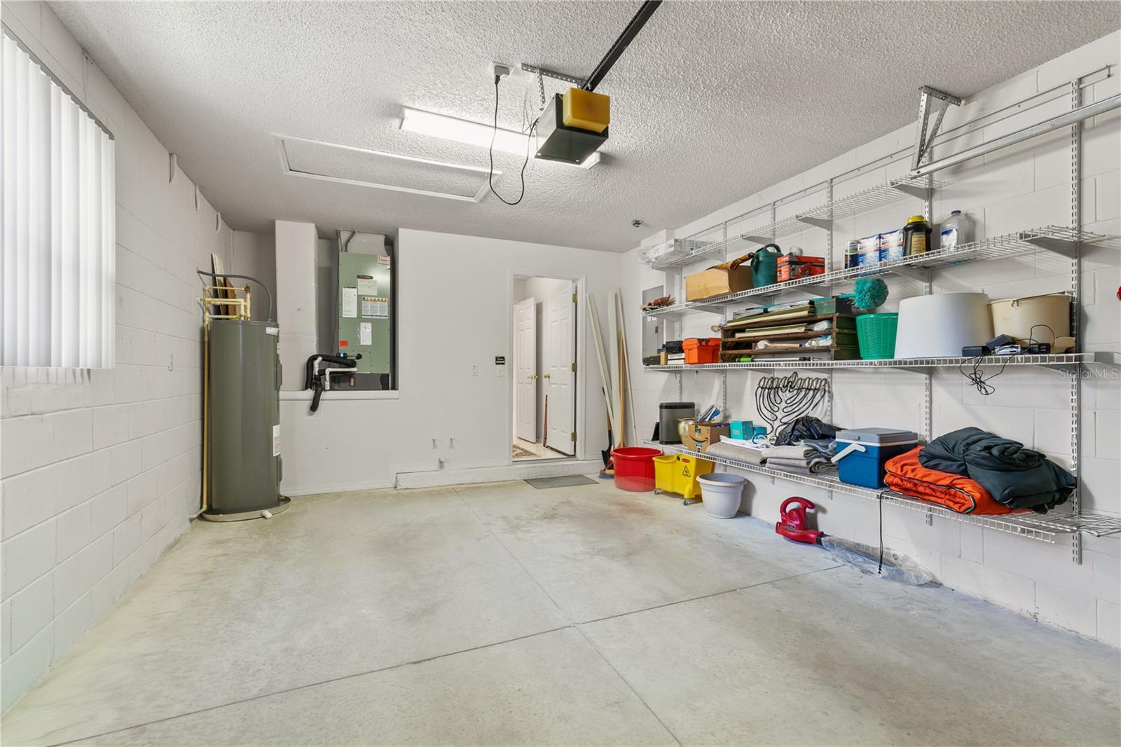 SUSSET/KINGS RDG - Residential