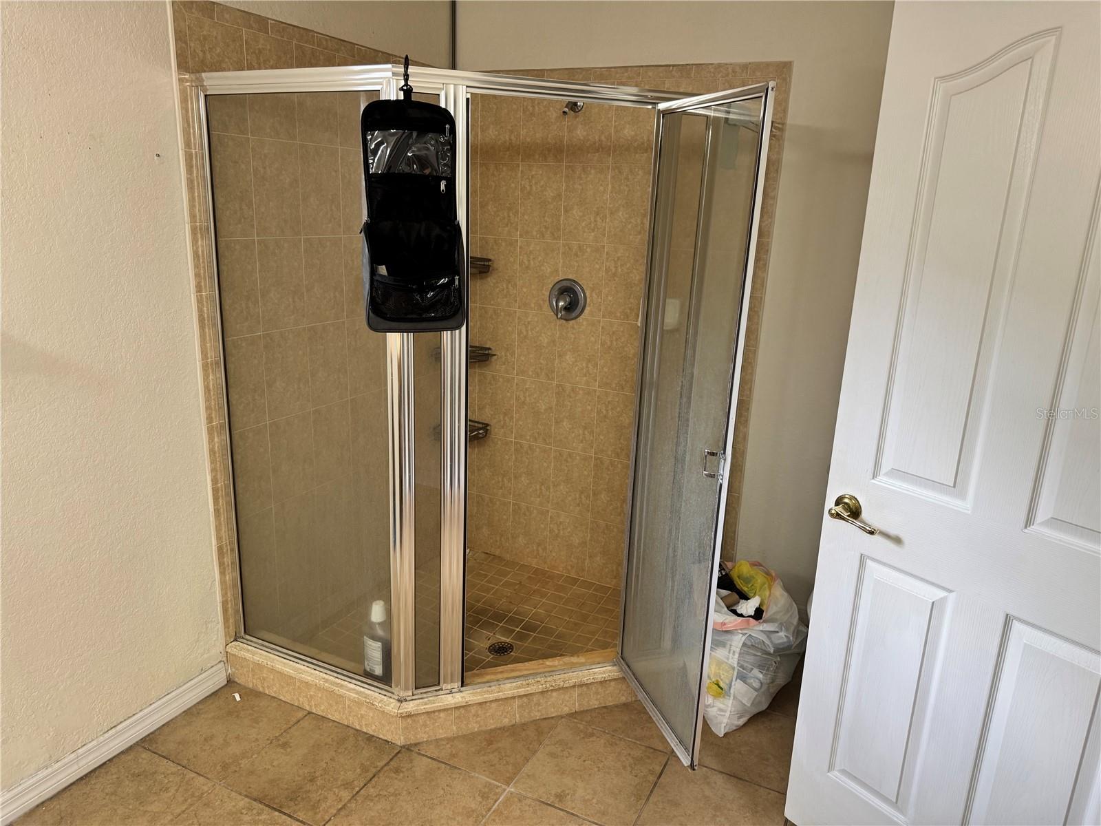 ROYAL HIGHLANDS - Residential