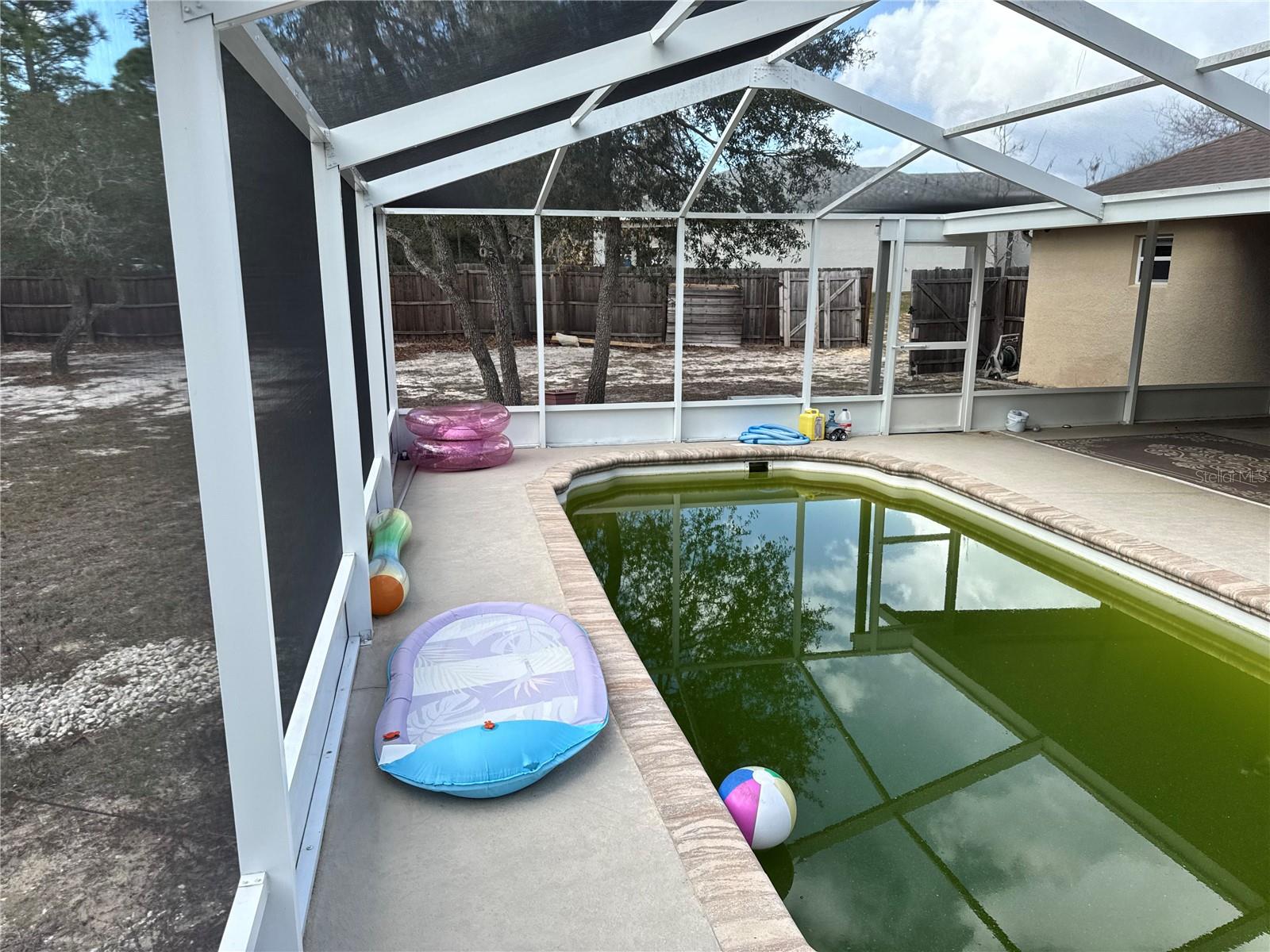 ROYAL HIGHLANDS - Residential